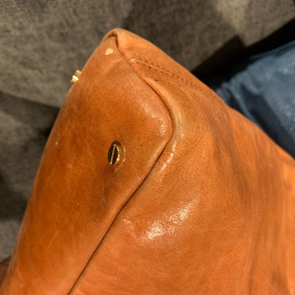 Tory Burch Large Preloved Shoulder Bag - Picture 11 of 13